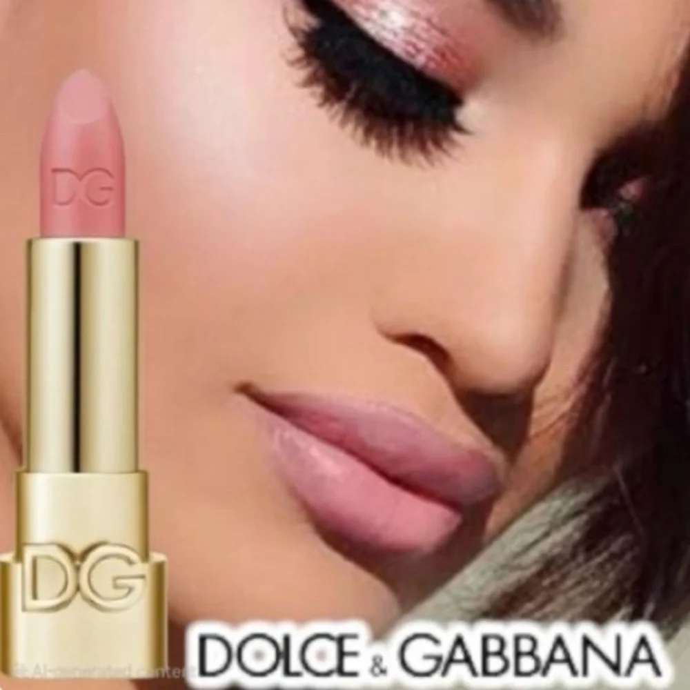 Dolce & Gabbana's RARE DISCONTINUED Cream Lipstick in Charm